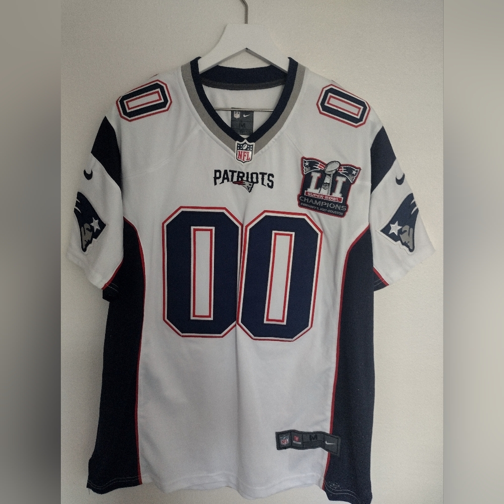 Nike NFL Patriots 00 Diplo Superbowl Jersey Size: Medium